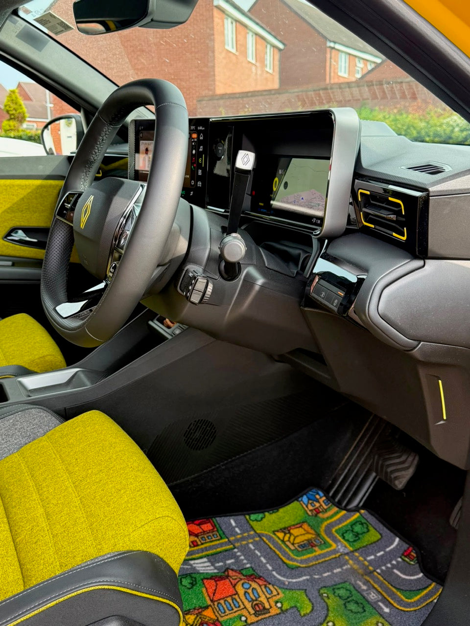 Renault 5 Etech Vent & Steering Wheel Overlay Kit - Yellow
