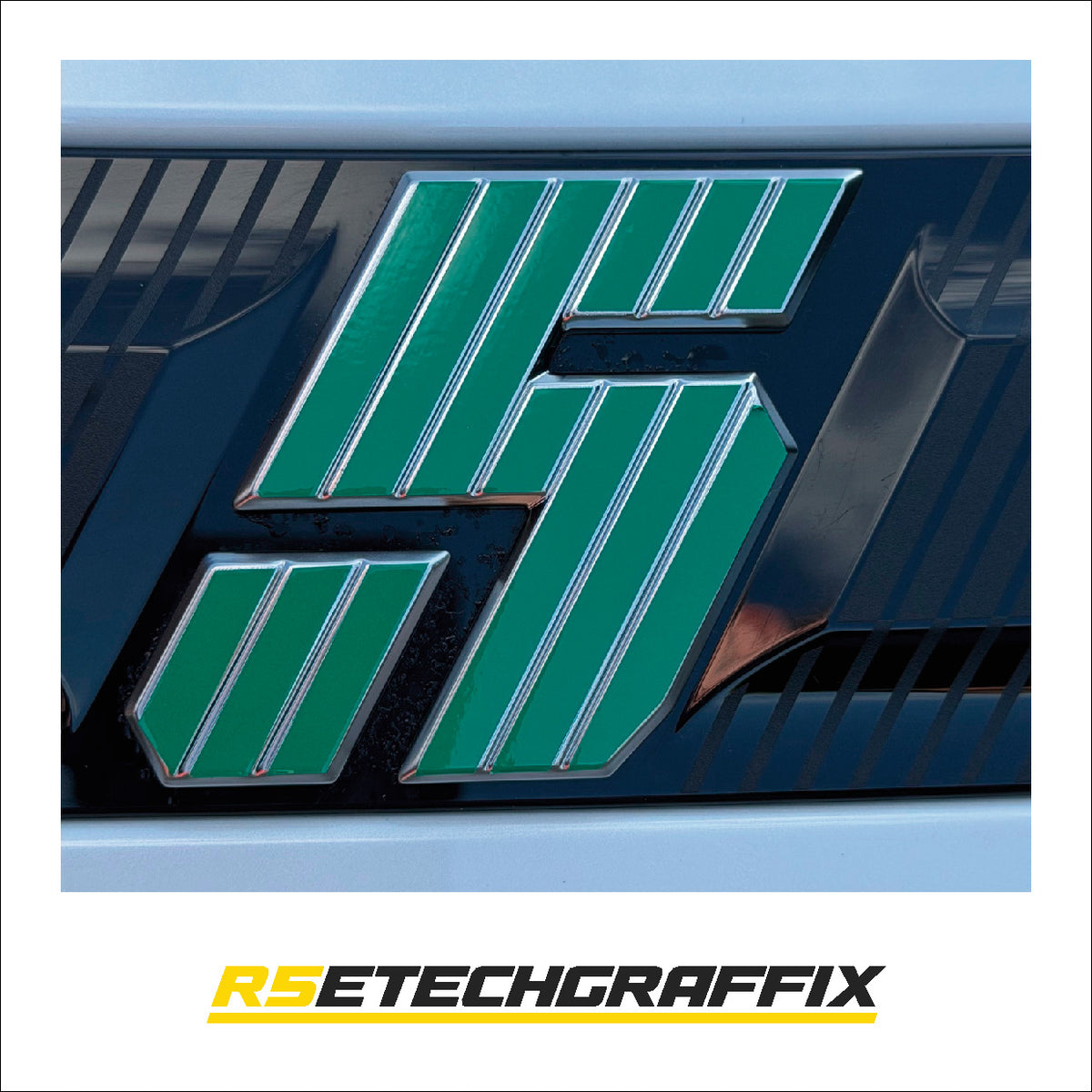Green Renault 5 Etech Rear Badge Overlay Graphic