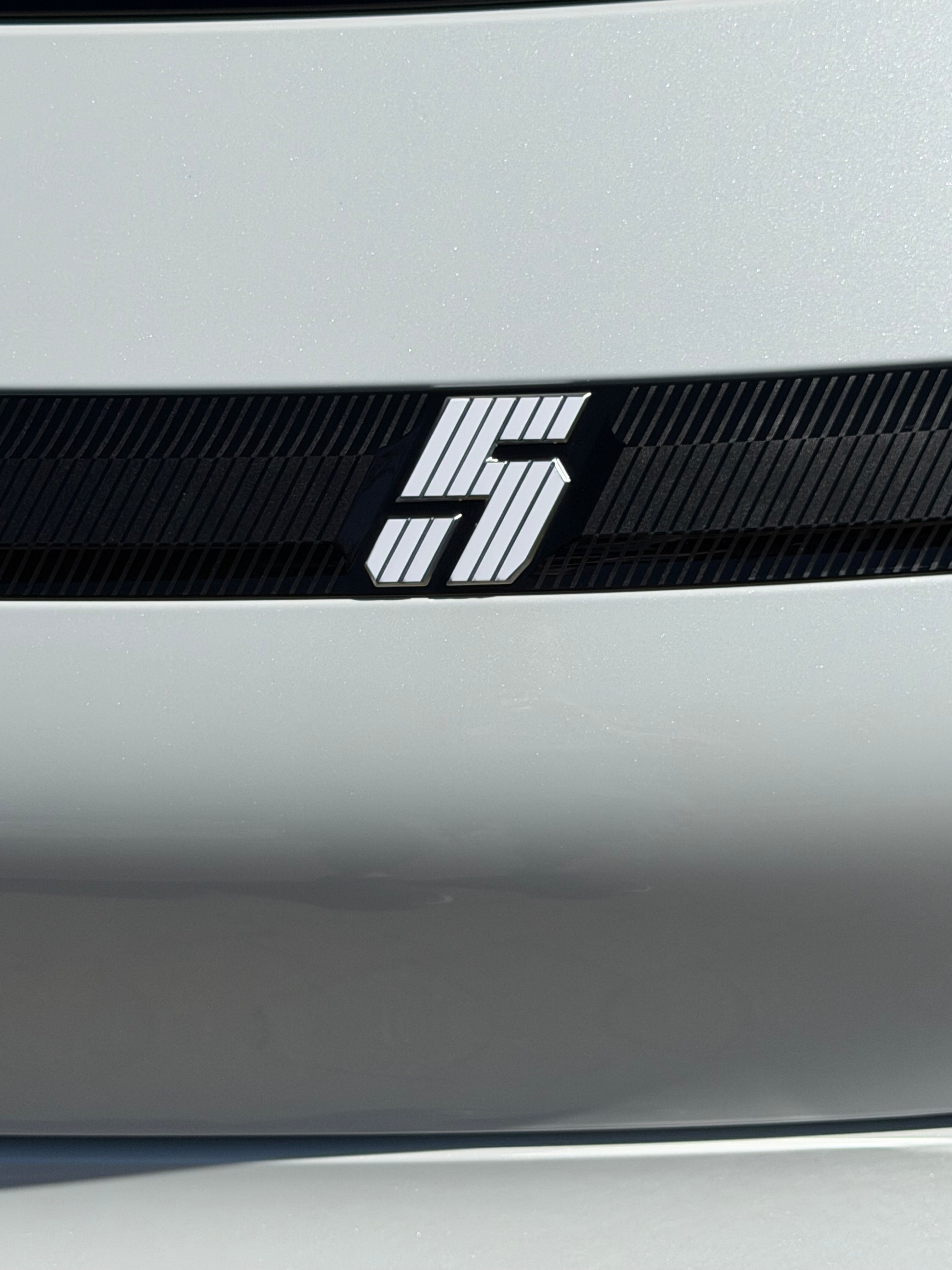 Gloss White Renault 5 Etech Rear Badge Overlay Graphic