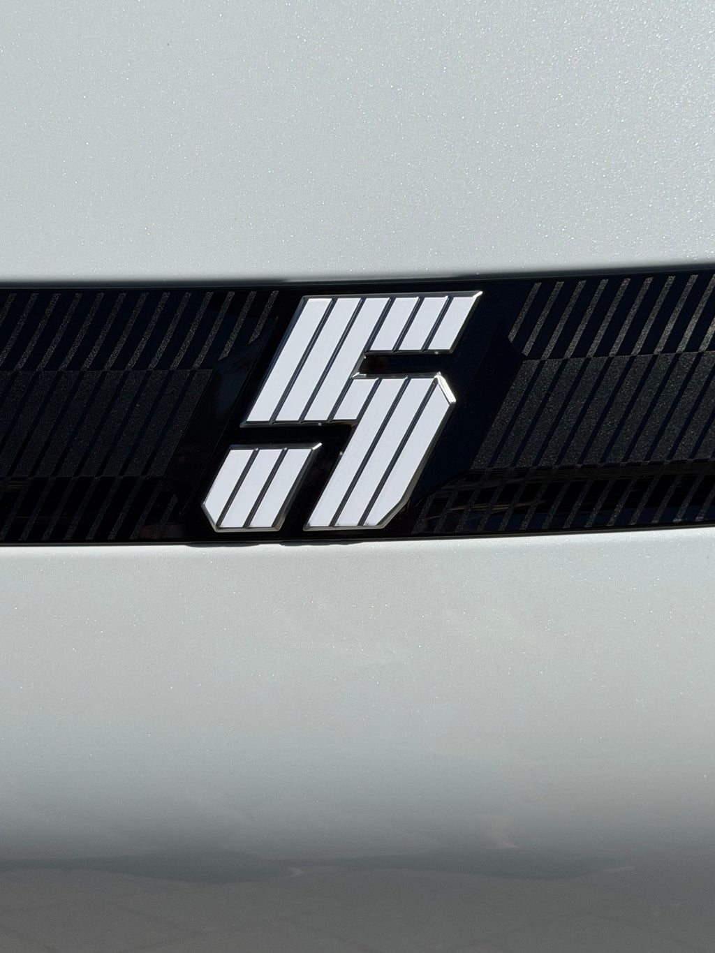 Gloss White Renault 5 Etech Rear Badge Overlay Graphic