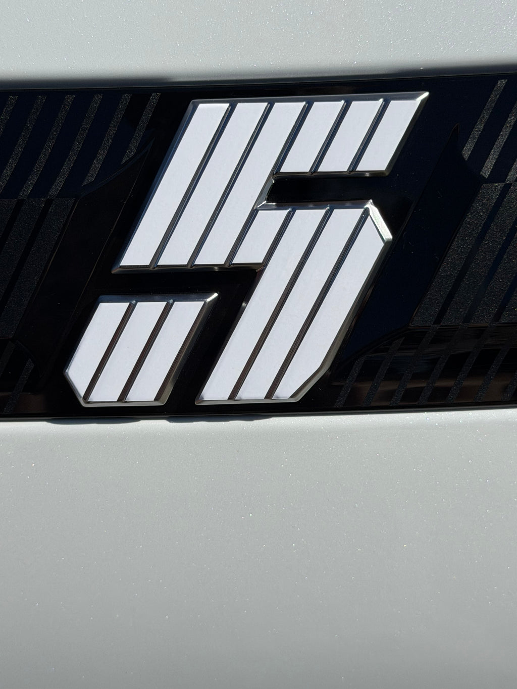 Gloss White Renault 5 Etech Rear Badge Overlay Graphic