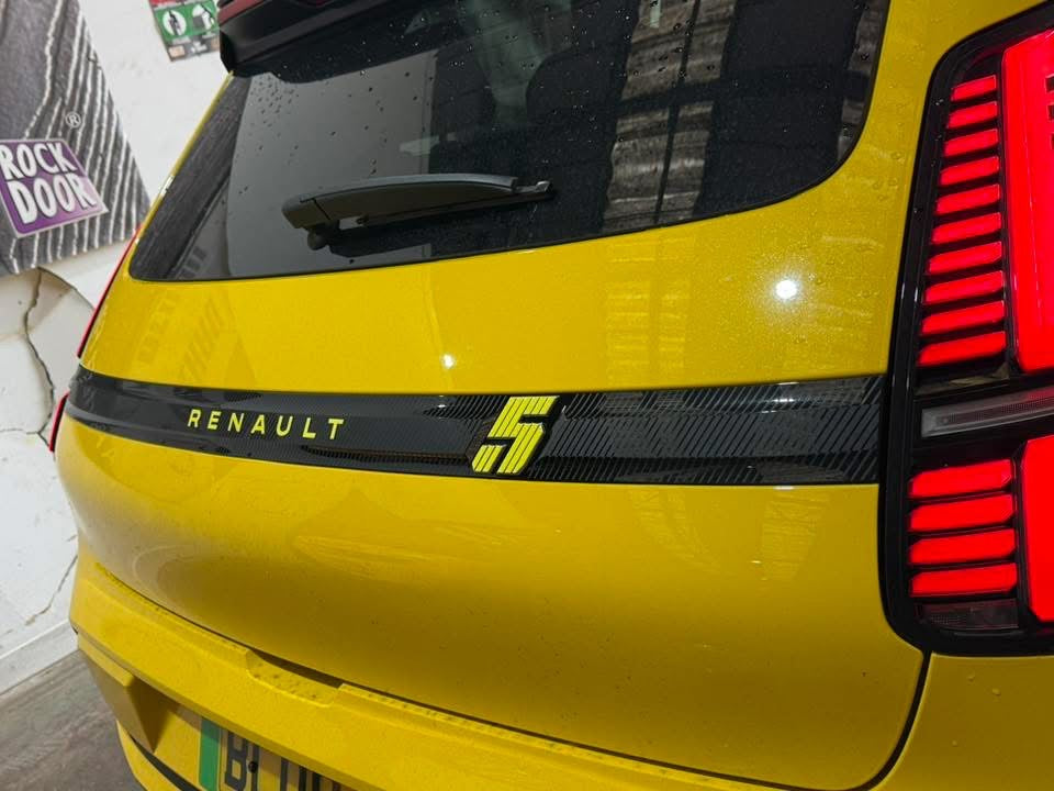 Renault 5 Etech rear RENAULT Letters & 5 Overlay Kit - Various Colours
