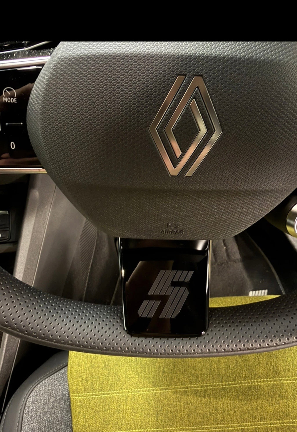 Renault 5 Etech Steering Wheel Graphic - Matte Black