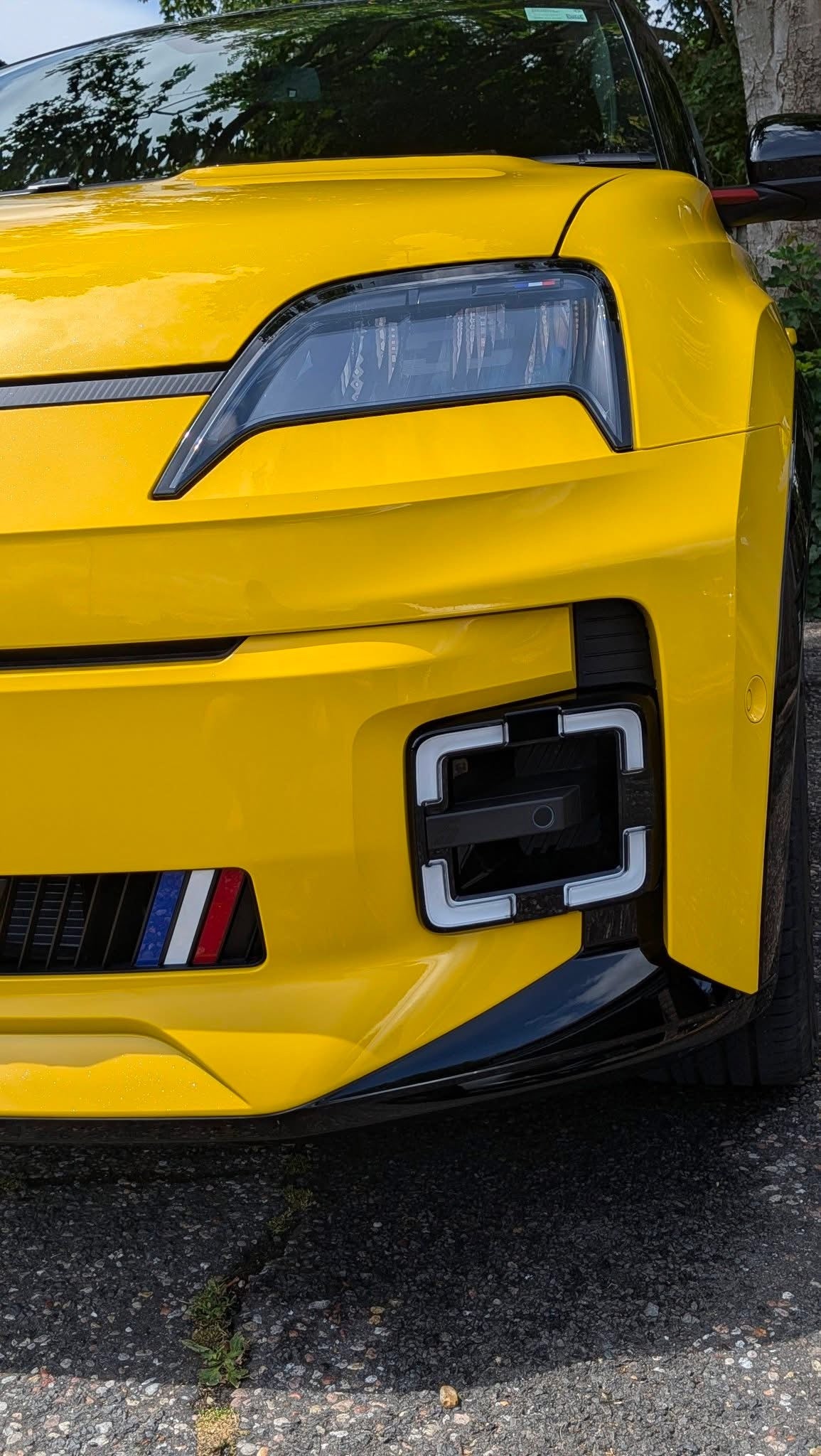 Renault 5 Etech French Flag Laser Cut Acrylic Front Bumper Inserts